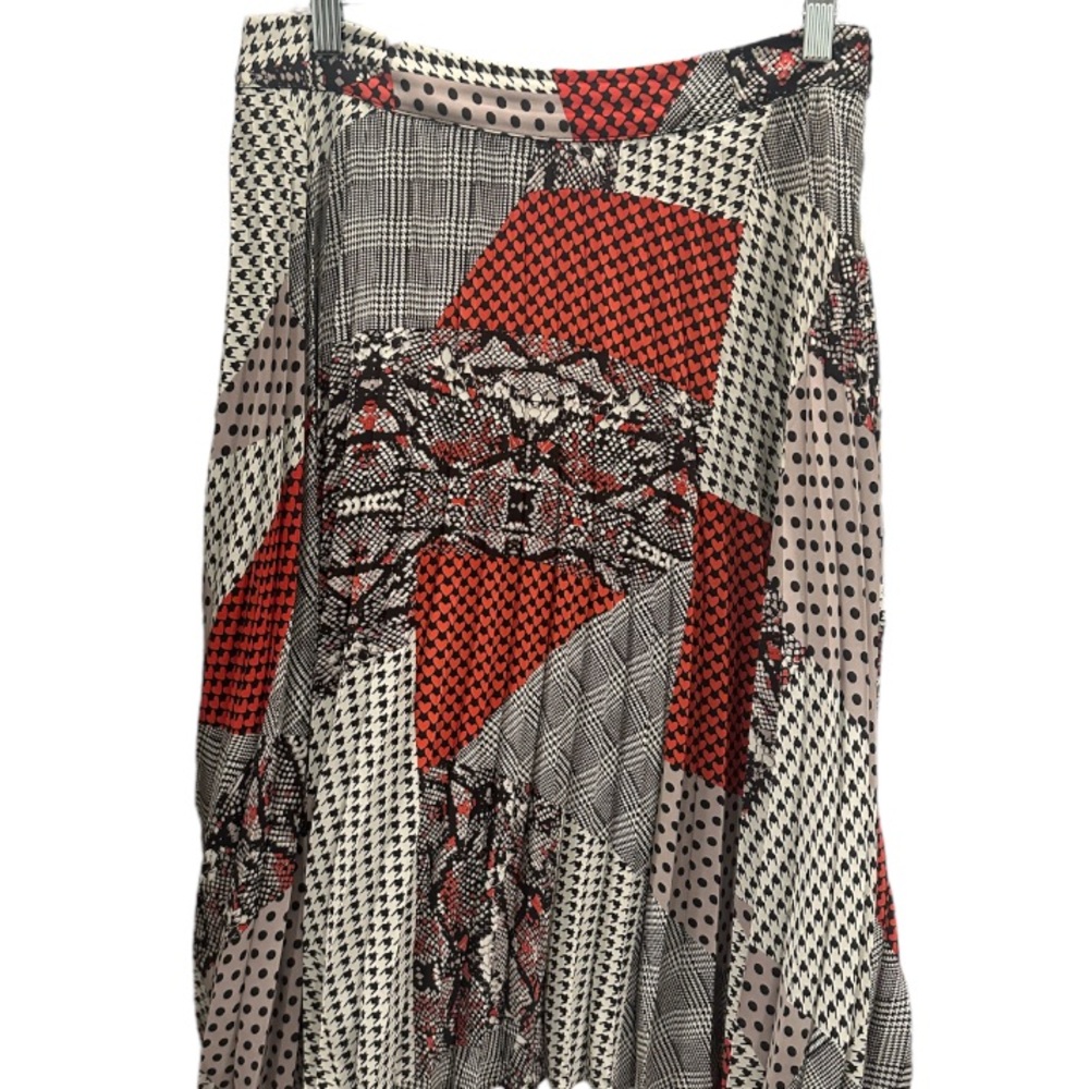 Junee Knot and Tale pleated skirt